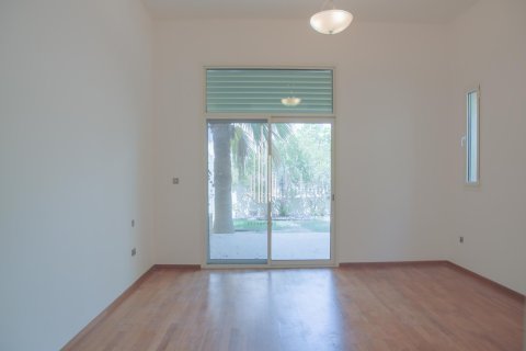Villa in The Marina, Abu Dhabi, UAE 5 bedrooms, 551 sq.m. № 533216 - photo 30