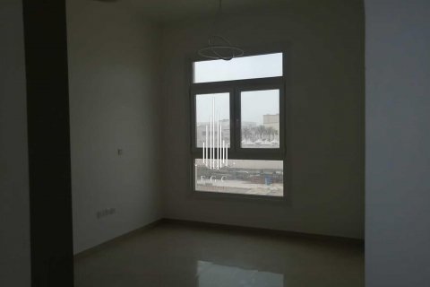 Villa til leje i Mohamed Bin Zayed City, Abu Dhabi, UAE 4 soveværelser, 511 kvm № 533236 - foto 14
