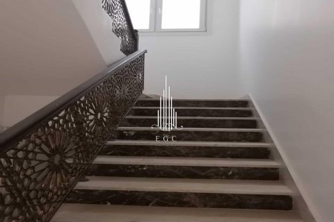 Villa til leje i Mohamed Bin Zayed City, Abu Dhabi, UAE 4 soveværelser, 511 kvm № 533236 - foto 11