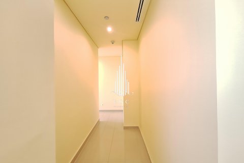 דירה להשכרה ב Corniche Road, Abu Dhabi, איחוד האמירויות  4 חדרי שינה, 219 מ"ר, מספר 533157 - תמונה 17