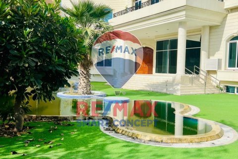 Villa in Abu Dhabi, VAE 7 slaapkamers, 700.1 vr.m. nr 441591