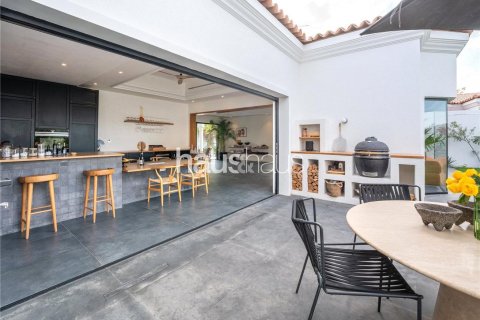 Villa en venta en Dubai Investment Park, Dubai, EAU 4 dormitorios, 390 m2 № 625210 - foto 2