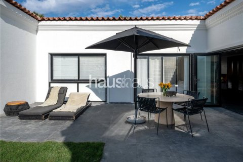 Villa en venta en Dubai Investment Park, Dubai, EAU 4 dormitorios, 390 m2 № 625210 - foto 15