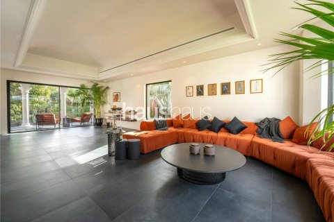 Villa en venta en Dubai Investment Park, Dubai, EAU 4 dormitorios, 390 m2 № 625210 - foto 10