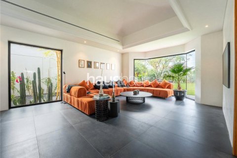 Villa en venta en Dubai Investment Park, Dubai, EAU 4 dormitorios, 390 m2 № 625210 - foto 9