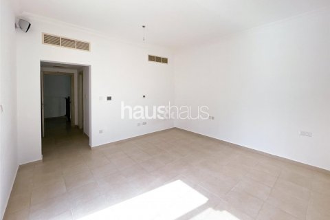 Villa Dubai Sports Cityjā, AAE 5 istabas, 325 m2 Nr. 625211 - attēls 7