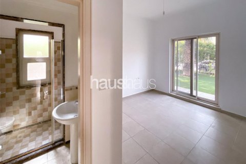 Villa Dubai Sports Cityjā, AAE 5 istabas, 325 m2 Nr. 625211 - attēls 8