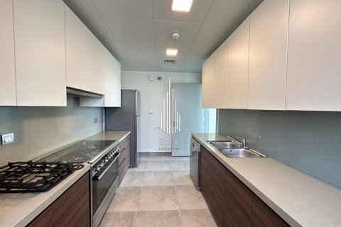 Apartment in Al Reem Island, Abu Dhabi, UAE 2 bedrooms, 160 sq.m. № 590879 - photo 5
