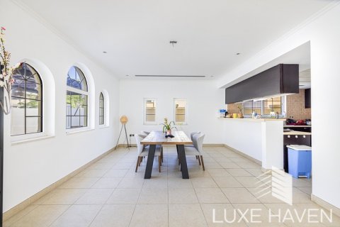 Vilă de închiriat în Jumeirah Park, Dubai, EAU 3 dormitoare, 327.67 mp.  №412237 - poză 5