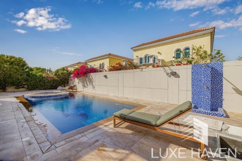 Vilă de închiriat în Jumeirah Park, Dubai, EAU 3 dormitoare, 327.67 mp.  №412237 - poză 13