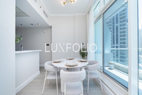 Apartmen di Dubai Marina, UAE 1 bilik tidur, 77 meter persegi № 628054 - foto 13