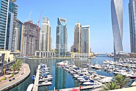 Villa in Dubai Marina, Dubai, VAE: 3 Schlafzimmer, 464 m2 Nr. 626677