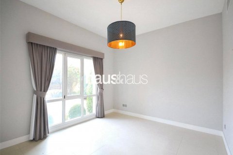 Vila di Meadows, Dubai, UAE 4 bilik tidur, 390 meter persegi № 626698 - foto 12