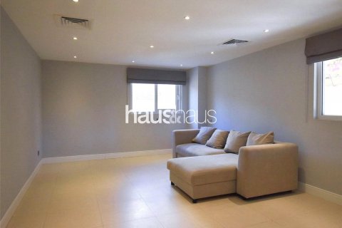 Vila di Meadows, Dubai, UAE 4 bilik tidur, 390 meter persegi № 626698 - foto 10