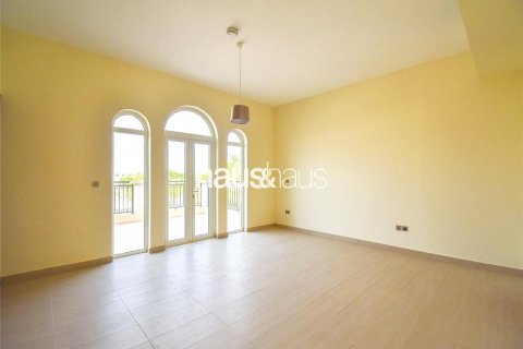 فيلا للبيع في Jumeirah Park، دبي، الإمارات العربية المتحدة 4 غرفة نوم ، 386 متر مربع ، رقم 625165 - صورة 4