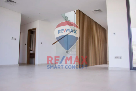 Villa in vendita a Yas Island, Abu Dhabi, EAU 4 camere da letto, 440.2 mq. № 534491 - foto 8