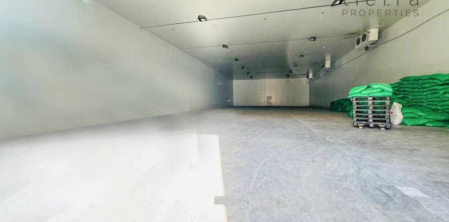 Varasto Dubai, Arabiemiraatit 724.6 m2 № 569338