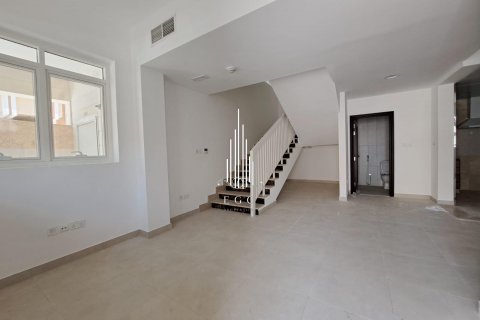 Vilă în Airport Road, Abu Dhabi, EAU 3 dormitoare, 236.4 mp.  №481749