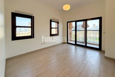Apartamento para arrendamento em Jumeirah Golf Estates, Dubai, EAU 3 quartos, 167 m2 № 626908 - foto 2