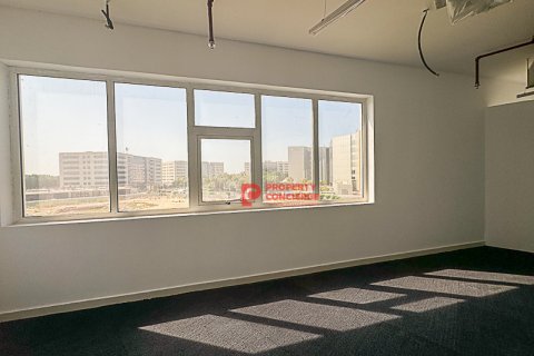 Üürile anda kontor asukohaga Dubai Investment Park, AÜE: 162 m² Nr 542176 - pilt 13