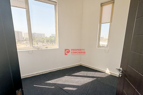 Üürile anda kontor asukohaga Dubai Investment Park, AÜE: 162 m² Nr 542176 - pilt 8