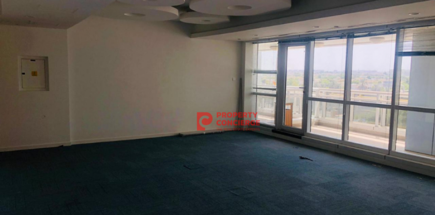 Kancelária v Jumeirah Lake Towers, Dubai, SAE 75 m2 č. 542172