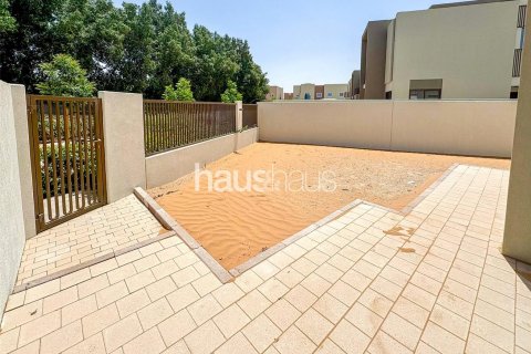 Városi lakóépület itt: Dubai Land, Dubai, EAE, 4 hálószoba, 214 m², azonosító: 625677 - fénykép 9
