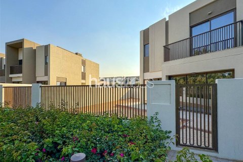 Σπίτι σε Dubai Land, Dubai, ΗΑΕ 4 υπνοδωμάτια, 214 τ.μ. Αρ. 625677
