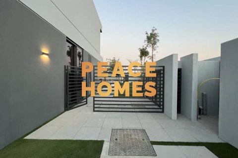 Casa urbana para venda em Tilal City, Sharjah, EAU 3 quartos, 246 m2 № 395958 - foto 8