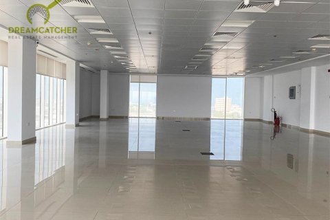 Bureau à louer à Ras Al Khaimah, EAU 185.8 m2 № 588815 - photo 14