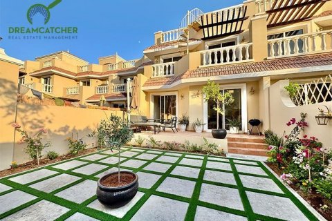 Řadový dům v Al Hamra Village, Ras Al Khaimah, SAE 2 ložnice, 130.1 m² Č.: 588819 - fotografie 20