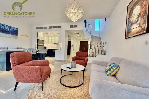 Řadový dům v Al Hamra Village, Ras Al Khaimah, SAE 2 ložnice, 130.1 m² Č.: 588819 - fotografie 2