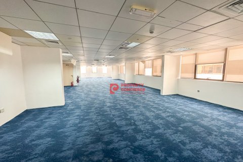 Büroraum zur Miete in Dubai Investment Park, Dubai, VAE 1858 m2 Nr. 542251 - Foto 3