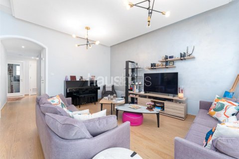 Villa in Arabian Ranches, Dubai, UAE 3 bedrooms, 238 sq.m. № 625393 - photo 3