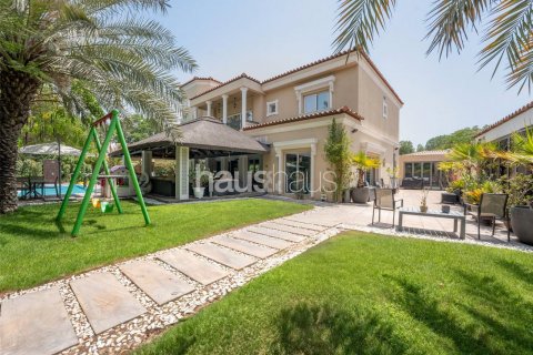 Villa in Dubai Investment Park, Dubai, VAE: 6 Schlafzimmer, 674 m2 Nr. 625395