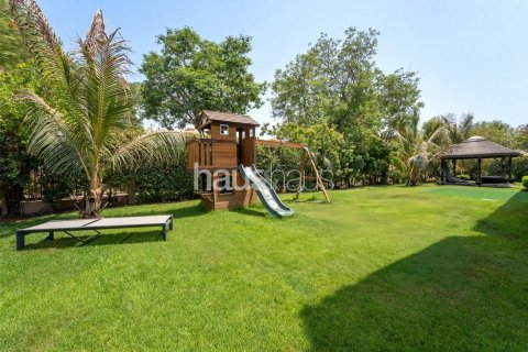 Villa til salg i Dubai Investment Park, Dubai, UAE 6 soveværelser, 674 kvm № 625395 - foto 2