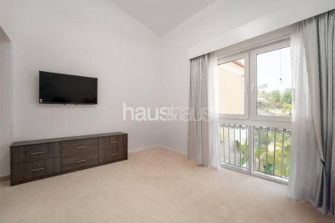 Villa til salg i Dubai Investment Park, Dubai, UAE 6 soveværelser, 674 kvm № 625395 - foto 16