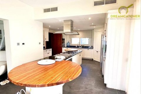 Villa itt: Al Hamra Village, Ras Al Khaimah, EAE, 5 hálószoba, 626.5 m², azonosító: 588436 - fénykép 7