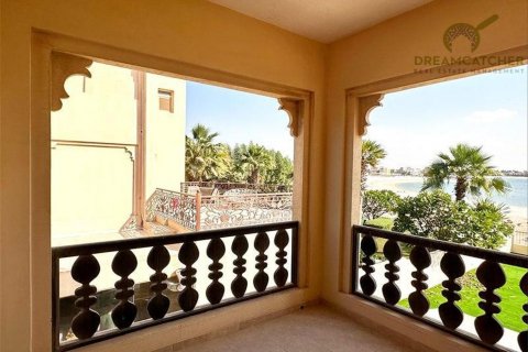 Villa itt: Al Hamra Village, Ras Al Khaimah, EAE, 5 hálószoba, 626.5 m², azonosító: 588436 - fénykép 3