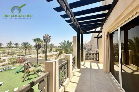 Al Hamra Village, Ras Al Khaimah, BAE’de kiralık villa 5 yatak odası, 982.5 m&sup2; No 588412 - fotoğraf 16