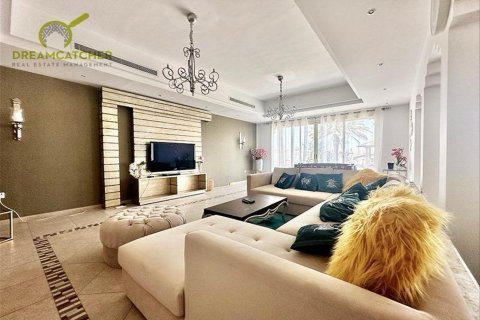 Al Hamra Village, Ras Al Khaimah, BAE’de kiralık villa 5 yatak odası, 982.5 m&sup2; No 588412 - fotoğraf 6