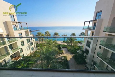 شقة في Sharm، الفجيرة 3 غرفة نوم ، 120.7 متر مربع . ر قم 588411