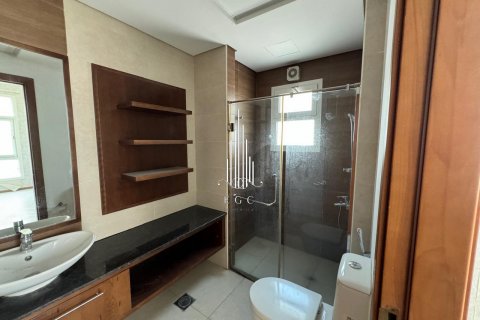 Villa sa Khalifa City, Abu Dhabi, UAE 4 silid-tulugan, 679.6 sq.m. № 533239 - larawan 23