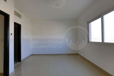 Villa te huur in Al Reef, Abu Dhabi, VAE 3 slaapkamers, 225.2 vr.m., nr 410432 - foto 8