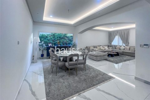 Vila di Meadows, Dubai, UAE 4 bilik tidur, 381 meter persegi № 626690 - foto 4