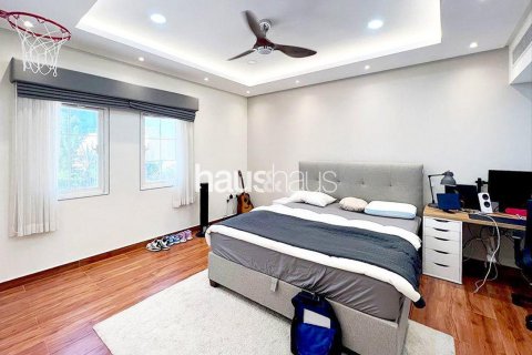 Vila di Meadows, Dubai, UAE 4 bilik tidur, 381 meter persegi № 626690 - foto 8