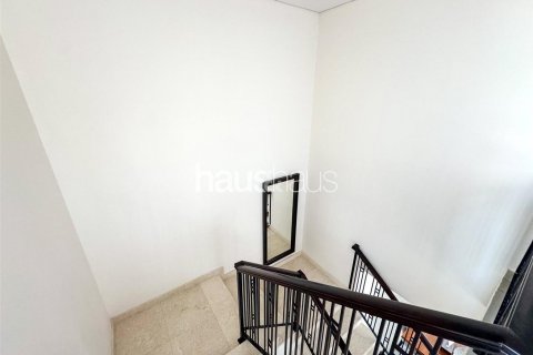 Māja Motor City, Dubaijā, AAE 4 istabas, 315 m2 Nr. 626760 - attēls 3