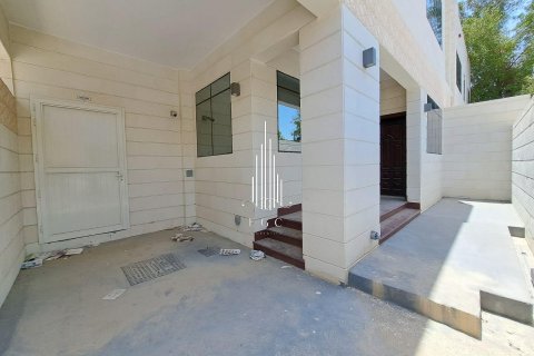Villa itt: Airport Road, Abu Dhabi, EAE, 3 hálószoba, 236.4 m², azonosító: 533244 - fénykép 13