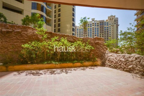 Korter asukohaga Palm Jumeirah, Dubai, AÜE: 1 magamistoaga, 118 m² Nr 627184