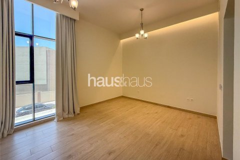 Таунхаус в Dubai Sports City, Дубай, ОАЕ 4 спальні, 208м2 № 626513
